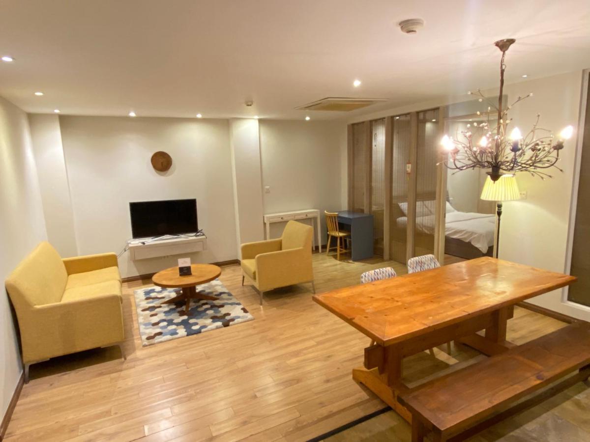 The Palmian City Center Serviced Apartment Хошимин Экстерьер фото